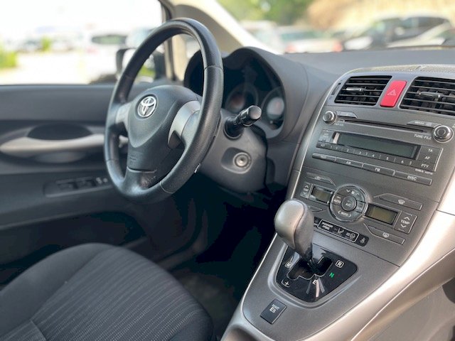 Toyota Toyota Auris  124 VVT-i Sol MMT 5p