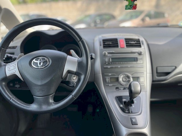 Toyota Toyota Auris  124 VVT-i Sol MMT 5p