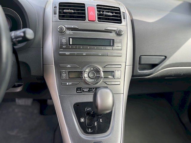 Toyota Toyota Auris  124 VVT-i Sol MMT 5p