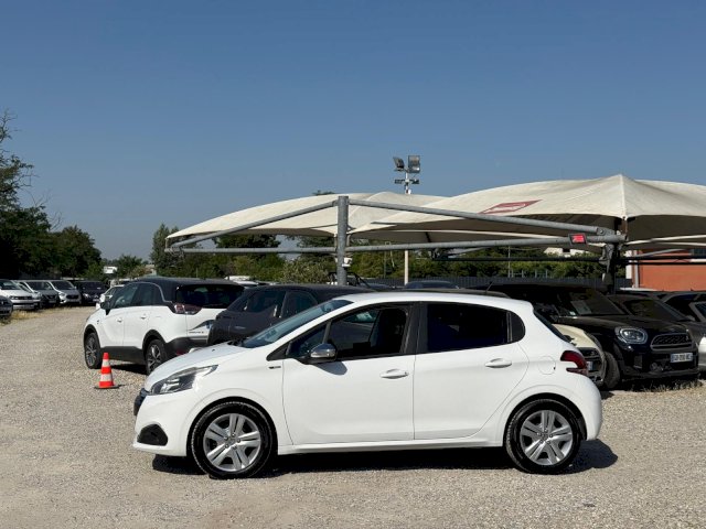 Peugeot Peugeot 208  1.2 PureTech 82ch Style 5p