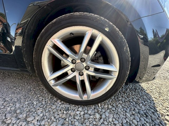Audi Audi A1  1.6 TDI 105ch FAP S line