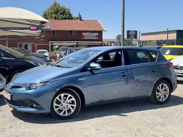 Toyota Toyota Auris II HSD 136h Dynamic