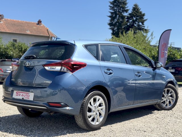 Toyota Toyota Auris II HSD 136h Dynamic