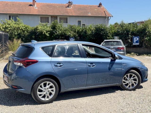 Toyota Toyota Auris II HSD 136h Dynamic