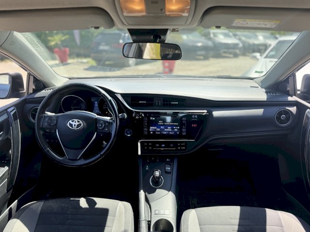 Toyota Toyota Auris II HSD 136h Dynamic