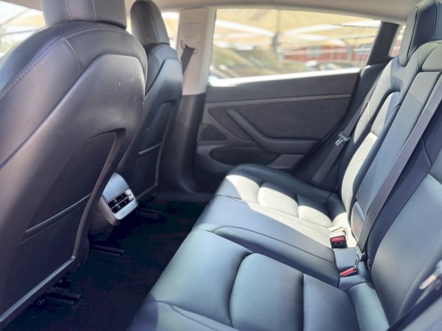 Tesla Tesla Model 3  Standard RWD Plus
