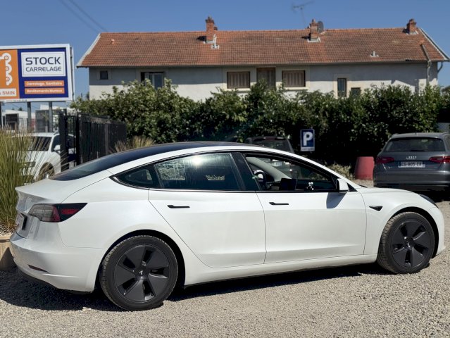 Tesla Tesla Model 3  Standard RWD Plus