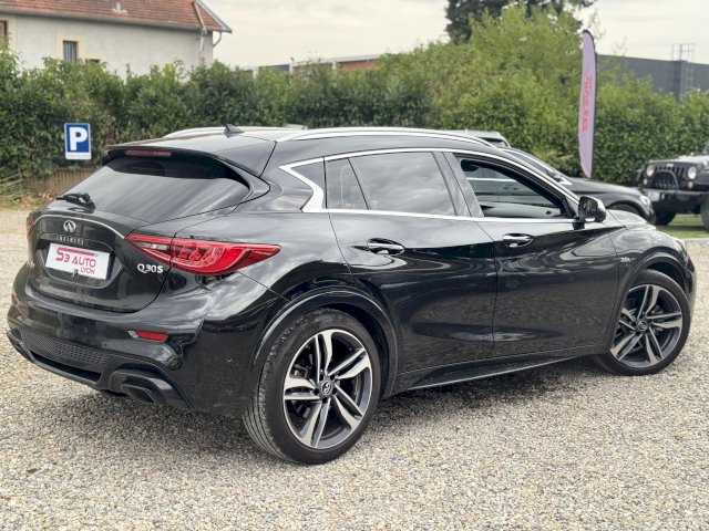 Infiniti Infiniti Q30  2.0t 211ch Sport City Black AWD DCT7