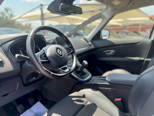 Renault Renault Grand Scenic IV (RFA) 1.5 dCi 110ch Energy Intens