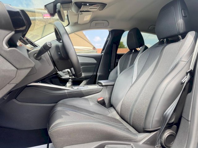 Peugeot Peugeot 308 III 1.5 BlueHDi 130ch S&S Allure Pack