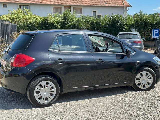 Toyota Toyota Auris  90 D-4D Luna 5p