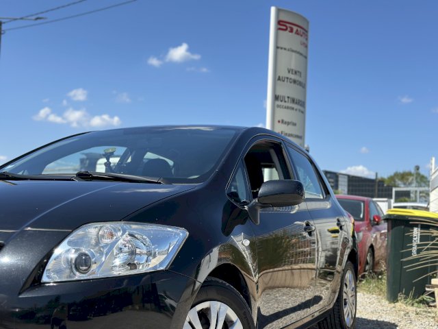 Toyota Toyota Auris  90 D-4D Luna 5p