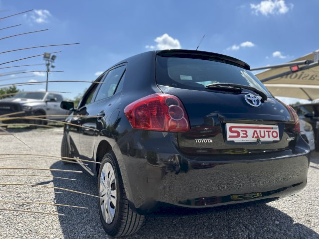 Toyota Toyota Auris  90 D-4D Luna 5p