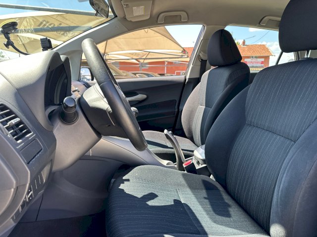 Toyota Toyota Auris  90 D-4D Luna 5p