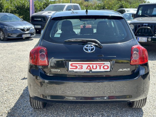 Toyota Toyota Auris  90 D-4D Luna 5p