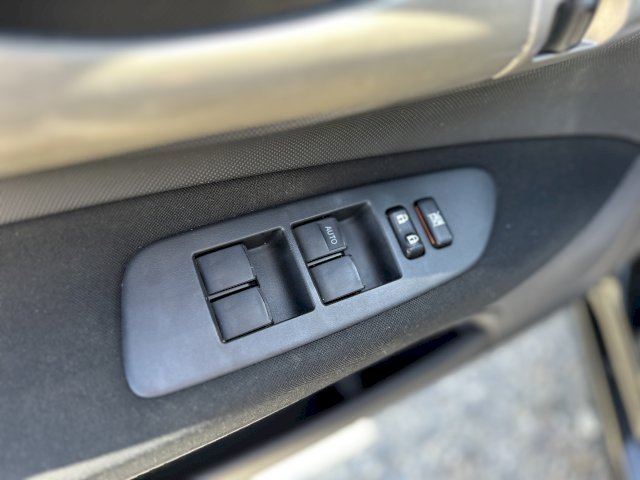 Toyota Toyota Auris  90 D-4D Luna 5p