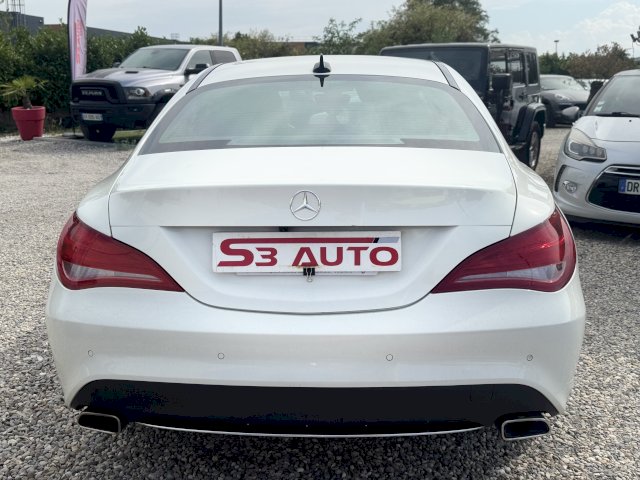 Mercedes-Benz Mercedes-Benz CLA I (C117) 180 Sensation 7G-DCT