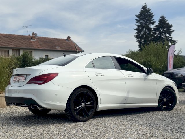 Mercedes-Benz Mercedes-Benz CLA I (C117) 180 Sensation 7G-DCT