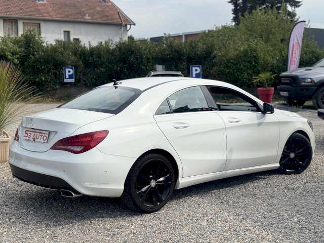 Mercedes-Benz Mercedes-Benz CLA I (C117) 180 Sensation 7G-DCT
