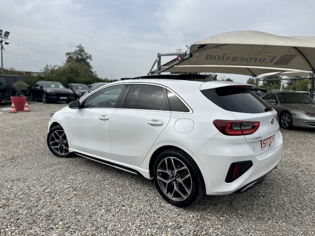 Kia Kia Cee'd 1.6 CRDi GT Line Premium