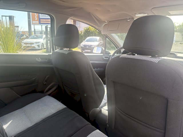 Peugeot Peugeot 307  1.4 16v Confort 5p