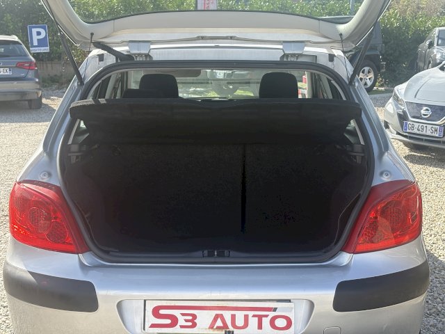 Peugeot Peugeot 307  1.4 16v Confort 5p