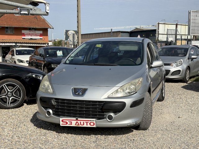 Peugeot Peugeot 307  1.4 16v Confort 5p