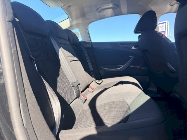Citroën Citroën C5 II 2.0 HDi140 FAP Confort