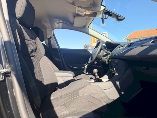 Citroën Citroën C5 II 2.0 HDi140 FAP Confort