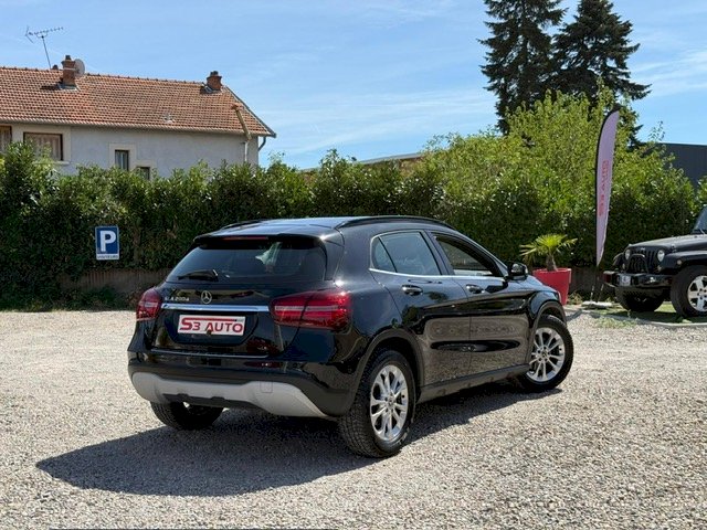 Mercedes-Benz Mercedes-Benz Classe GLA 200 d Intuition 7G-DCT