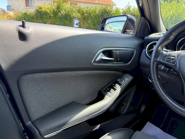 Mercedes-Benz Mercedes-Benz Classe GLA 200 d Intuition 7G-DCT