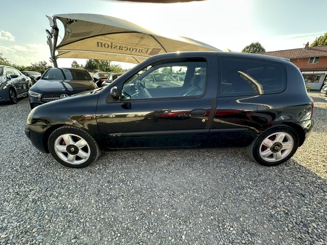 Renault Renault Clio II (B/C65) 1.4 16v 98ch Dynamique 3p