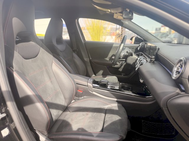 Mercedes-Benz Mercedes-Benz Classe A 180 136ch 119g AMG Line