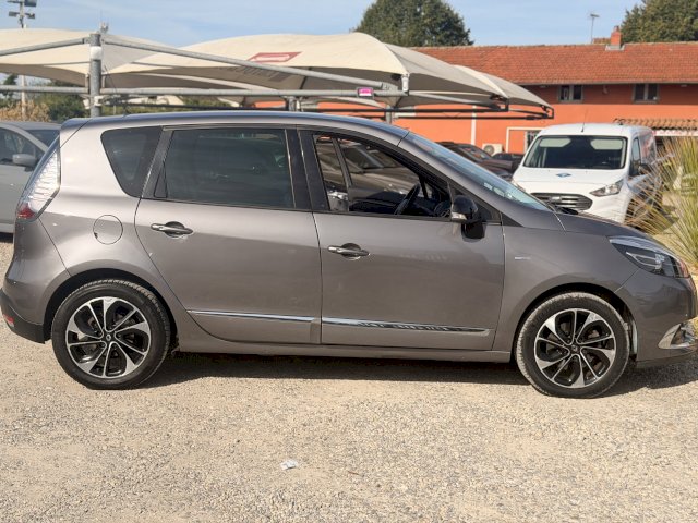 Renault Renault Megane III  1.5 dCi 110ch Bose EDC eco² 