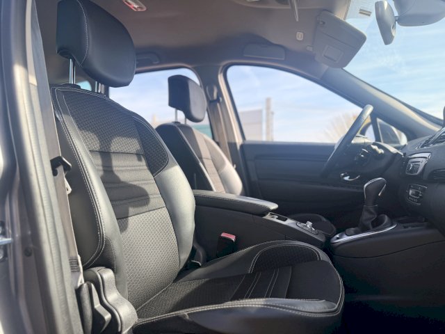 Renault Renault Megane III  1.5 dCi 110ch Bose EDC eco² 