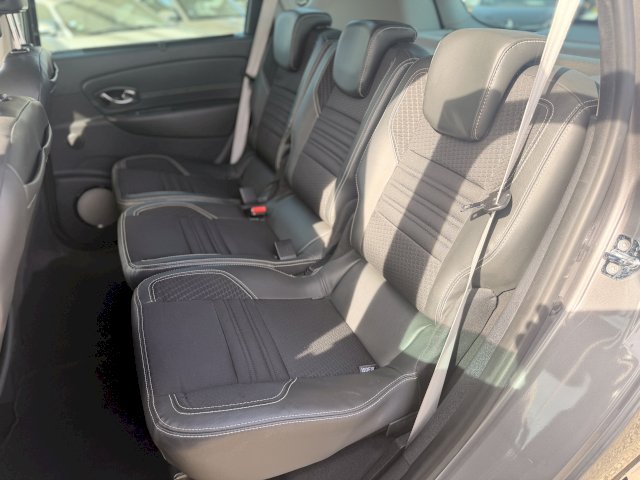 Renault Renault Megane III  1.5 dCi 110ch Bose EDC eco² 