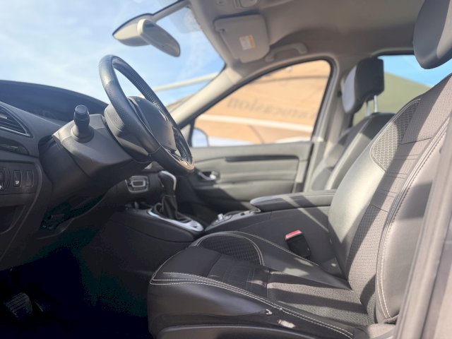 Renault Renault Megane III  1.5 dCi 110ch Bose EDC eco² 