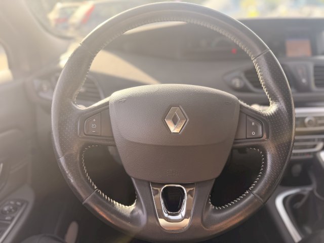 Renault Renault Megane III  1.5 dCi 110ch Bose EDC eco² 