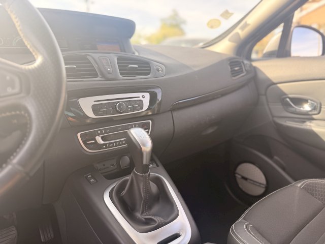Renault Renault Megane III  1.5 dCi 110ch Bose EDC eco² 