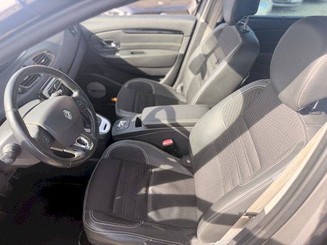 Renault Renault Megane III  1.5 dCi 110ch Bose EDC eco² 