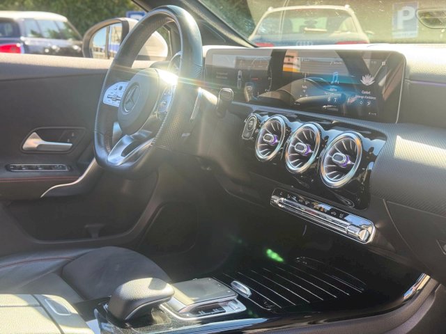 Mercedes-Benz Mercedes-Benz Classe A 180d 116ch AMG Line 7g-DCT