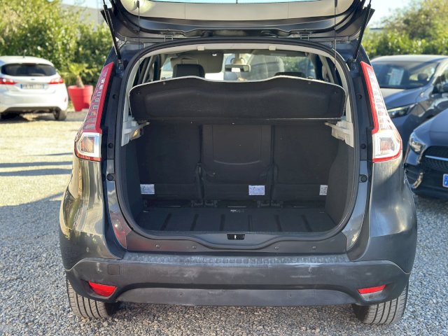Renault Renault Scenic III (J95) 1.5 dCi 105ch Dynamique