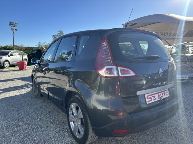 Renault Renault Scenic III (J95) 1.5 dCi 105ch Dynamique