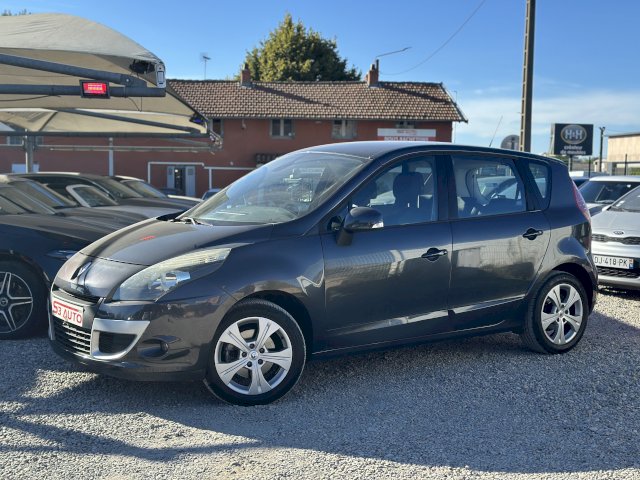 Renault Renault Scenic III (J95) 1.5 dCi 105ch Dynamique