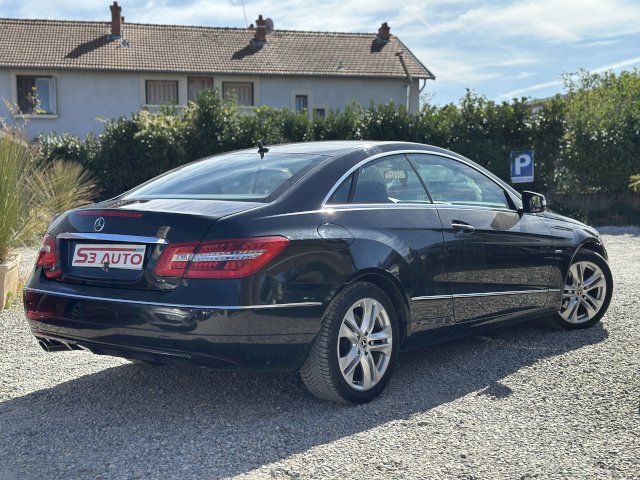 Mercedes-Benz Mercedes-Benz Classe E IV 220 CDI  Elégane Exéc