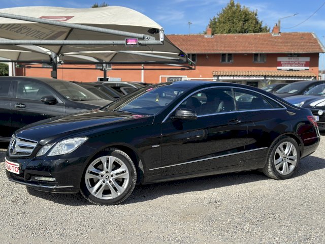 Mercedes-Benz Mercedes-Benz Classe E IV 220 CDI  Elégane Exéc