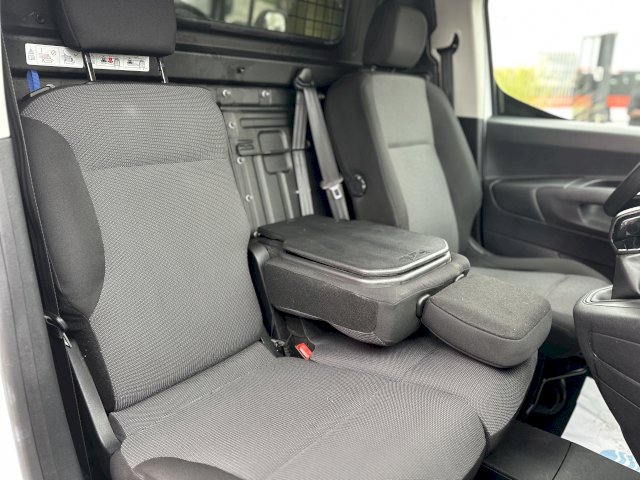 Toyota Toyota Proace City Medium 75 D-4D Dynamic RC21