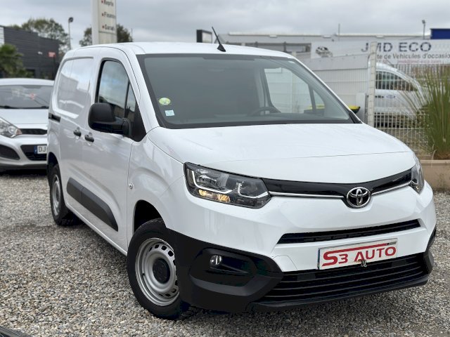 Toyota Toyota Proace City Medium 75 D-4D Dynamic RC21