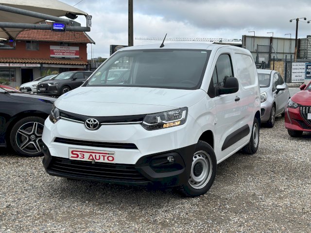 Toyota Toyota Proace City Medium 75 D-4D Dynamic RC21