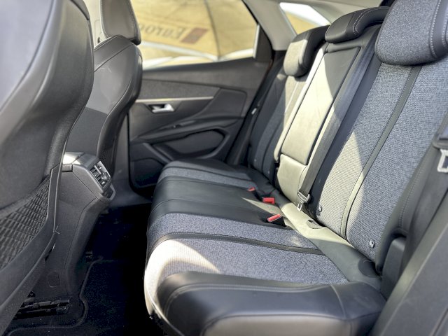 Peugeot Peugeot 3008 II 1.2 PureTech 130ch Allure S&S